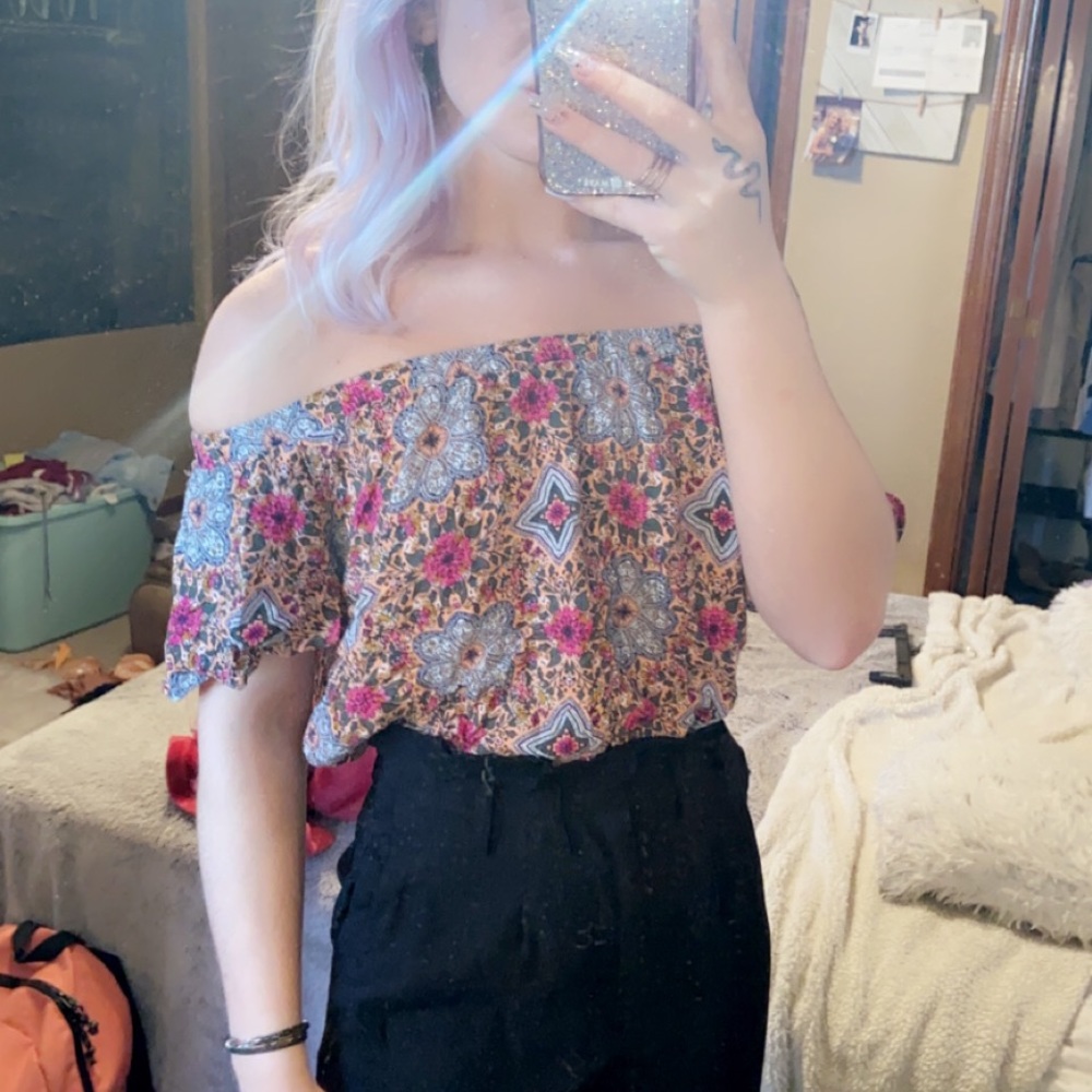 off the shoulder crop top ***